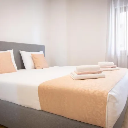 Apartment Portun In The Center Baska Voda