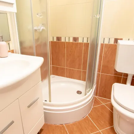Apartment Portun In The Center Baska Voda