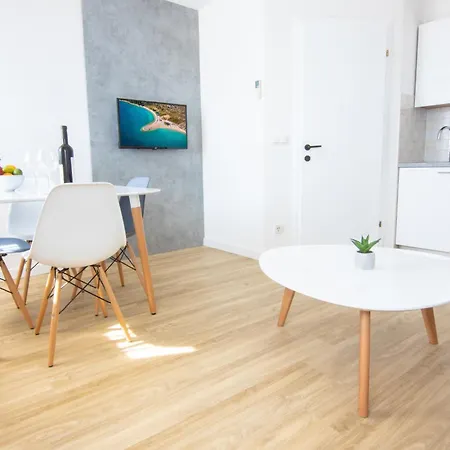 Portun In The Center Apartment
